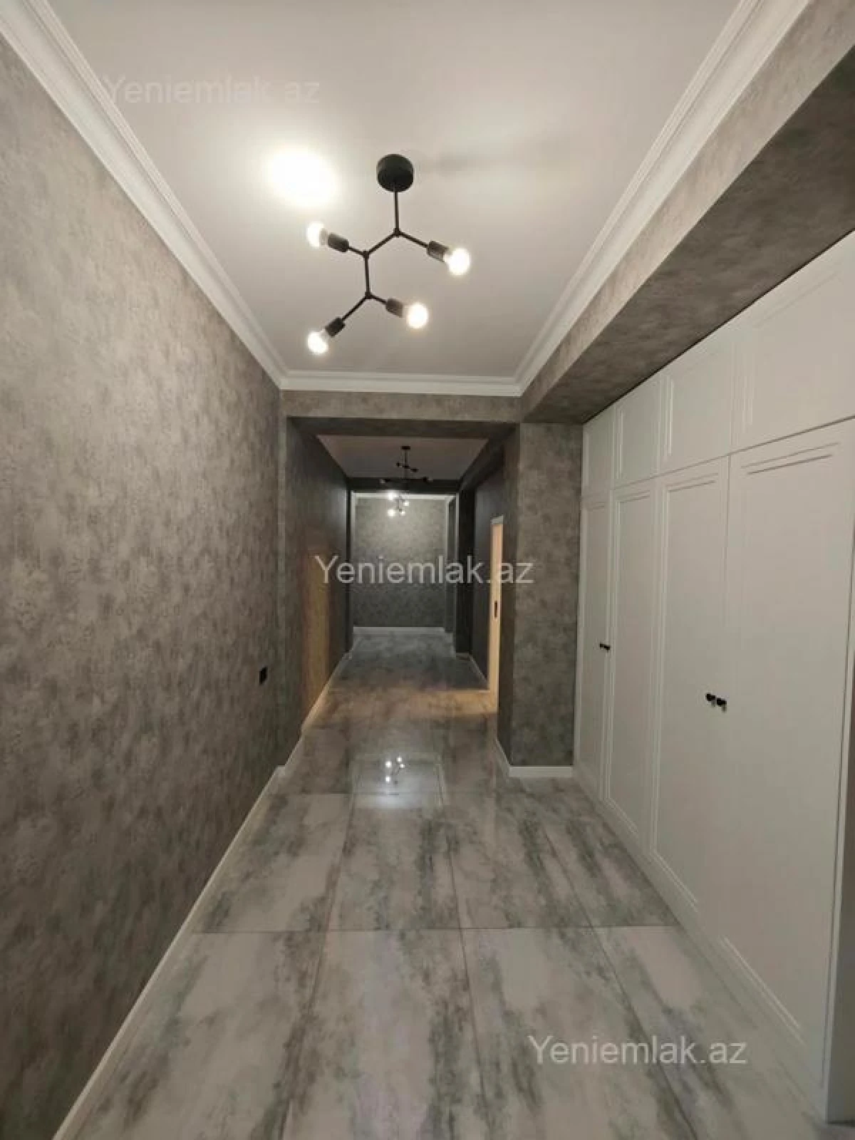 Satılır 3 otaqlı yeni tikili 150 m²