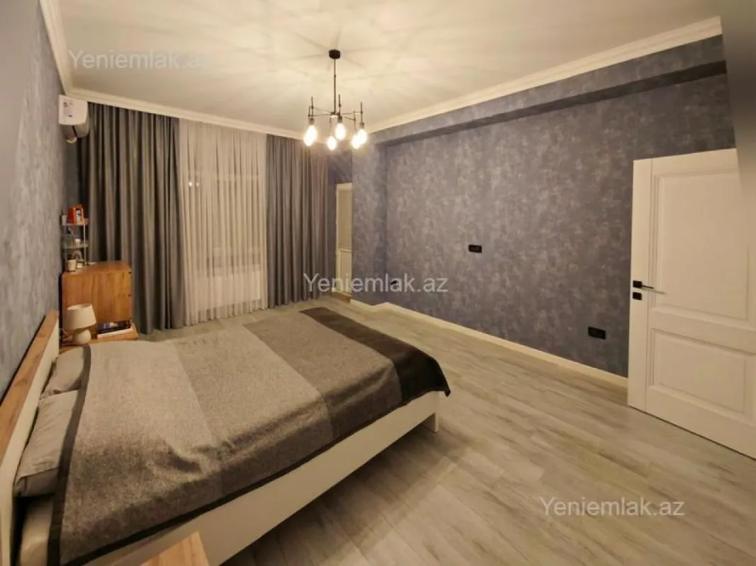 Satılır 3 otaqlı yeni tikili 150 m²