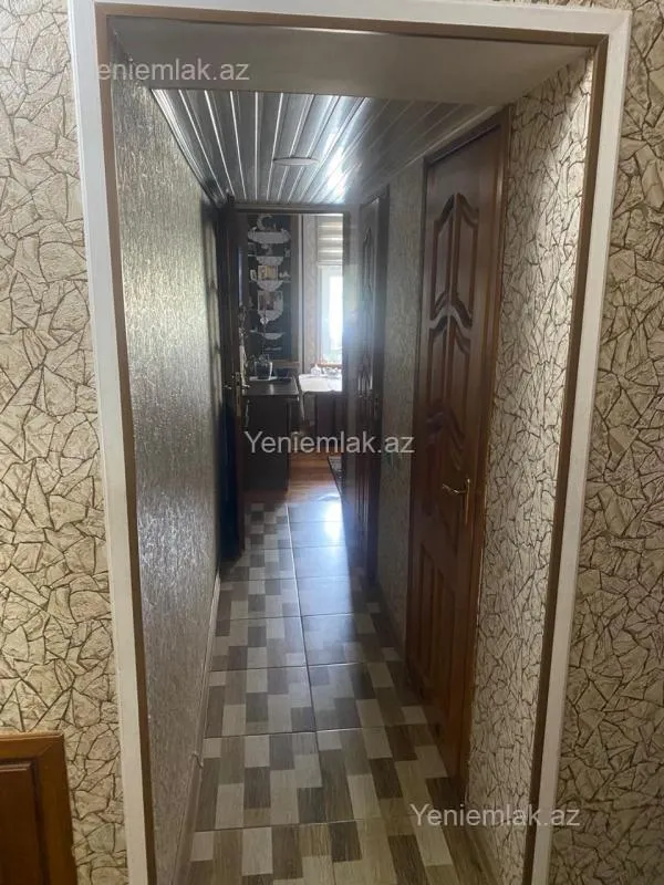 Satılır 3 otaqlı köhnə tikili 60 m²