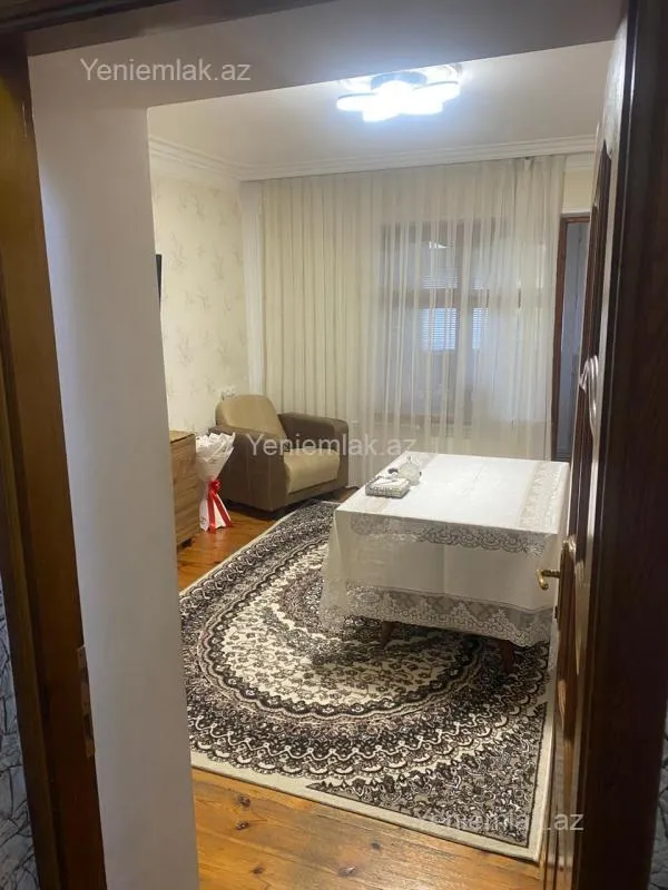 Satılır 3 otaqlı köhnə tikili 60 m²