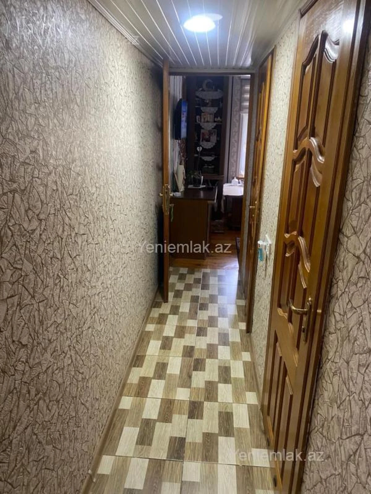 Satılır 3 otaqlı köhnə tikili 60 m²