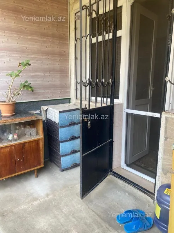 Satılır 3 otaqlı köhnə tikili 60 m²