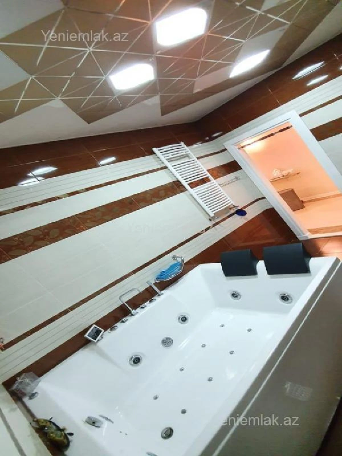 Satılır 4 otaqlı yeni tikili 195 m²