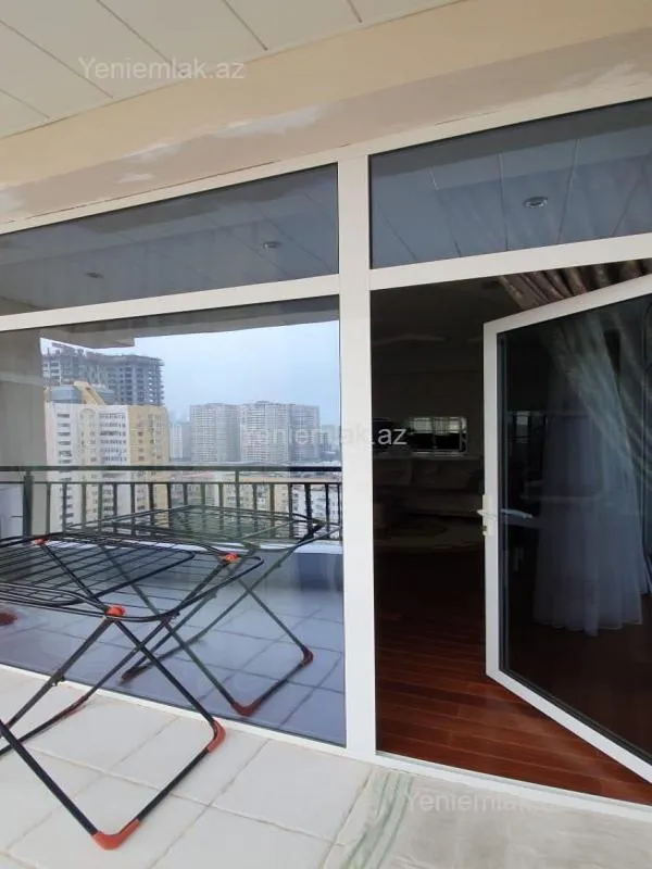 Satılır 4 otaqlı yeni tikili 195 m²