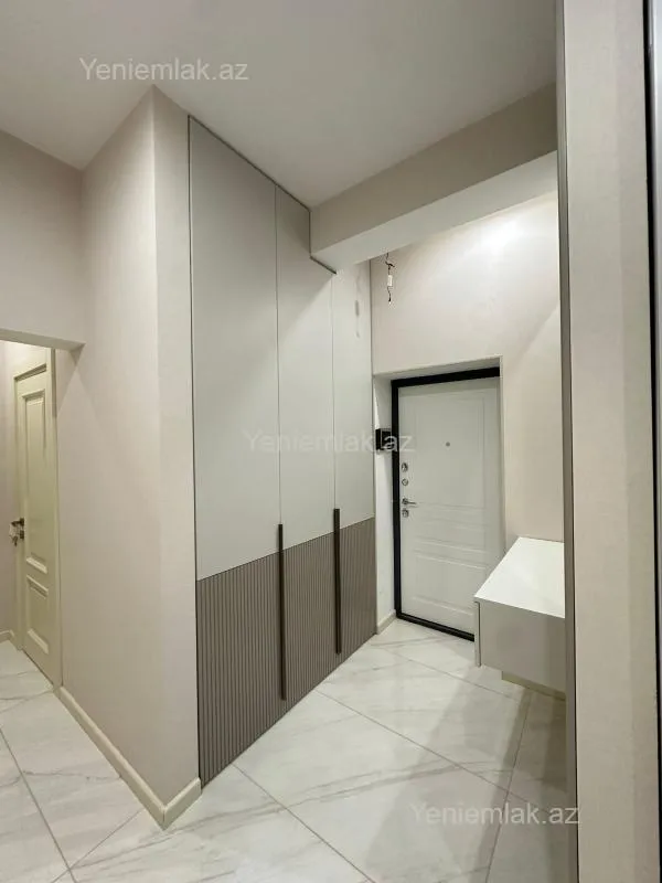 Satılır 3 otaqlı yeni tikili 88 m²