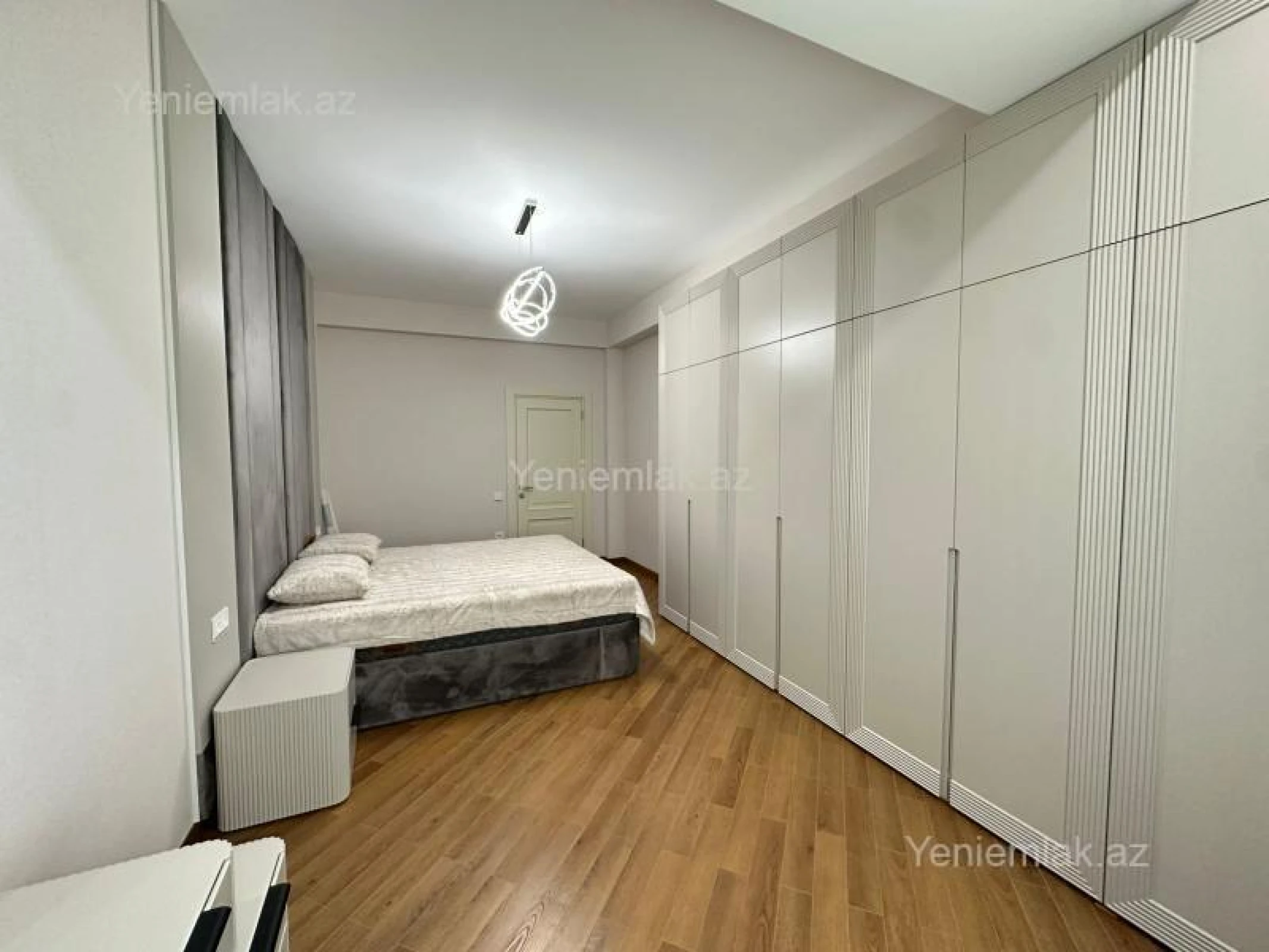 Satılır 3 otaqlı yeni tikili 88 m²