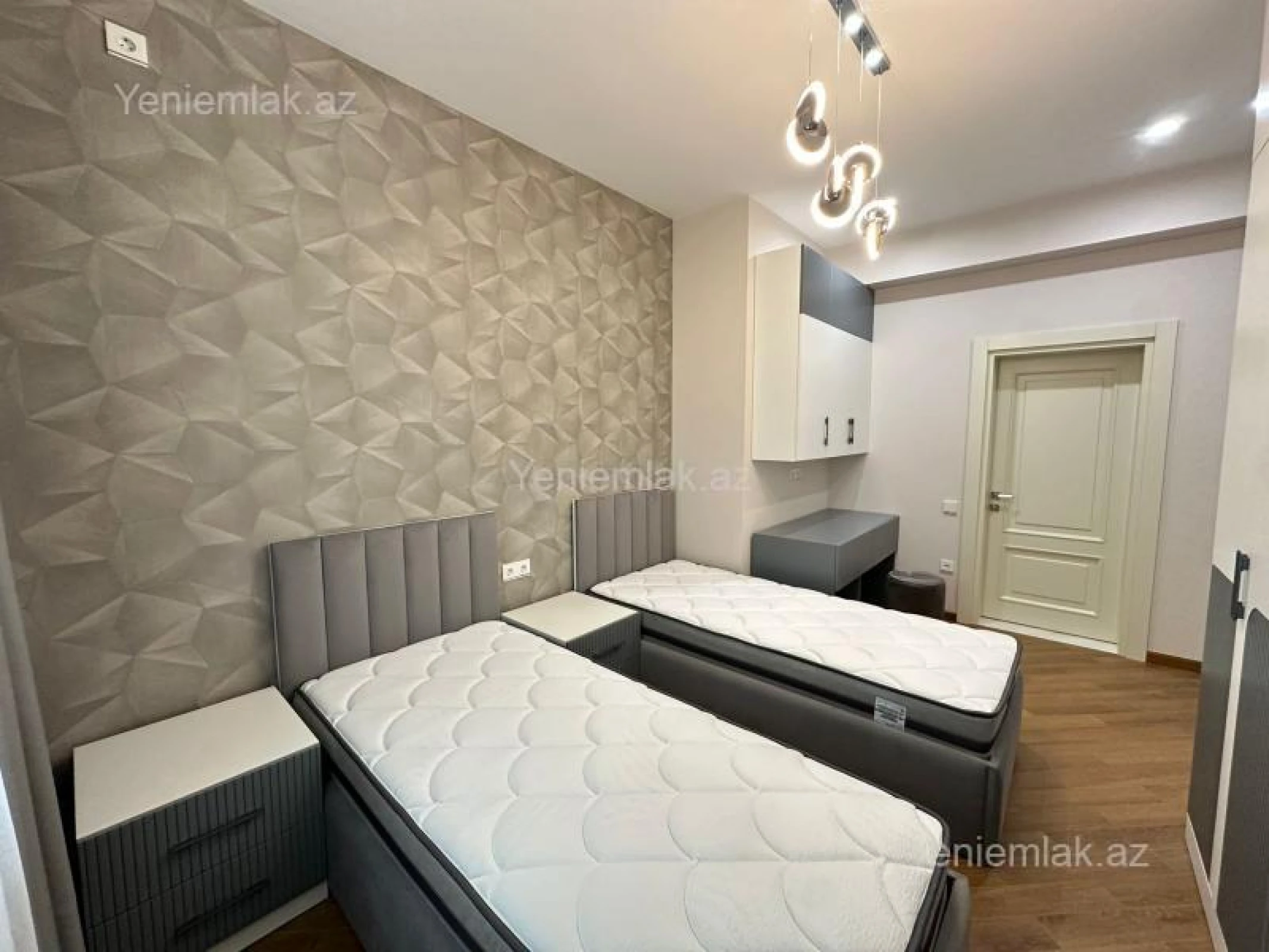 Satılır 3 otaqlı yeni tikili 88 m²