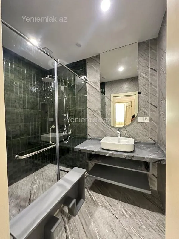 Satılır 3 otaqlı yeni tikili 88 m²