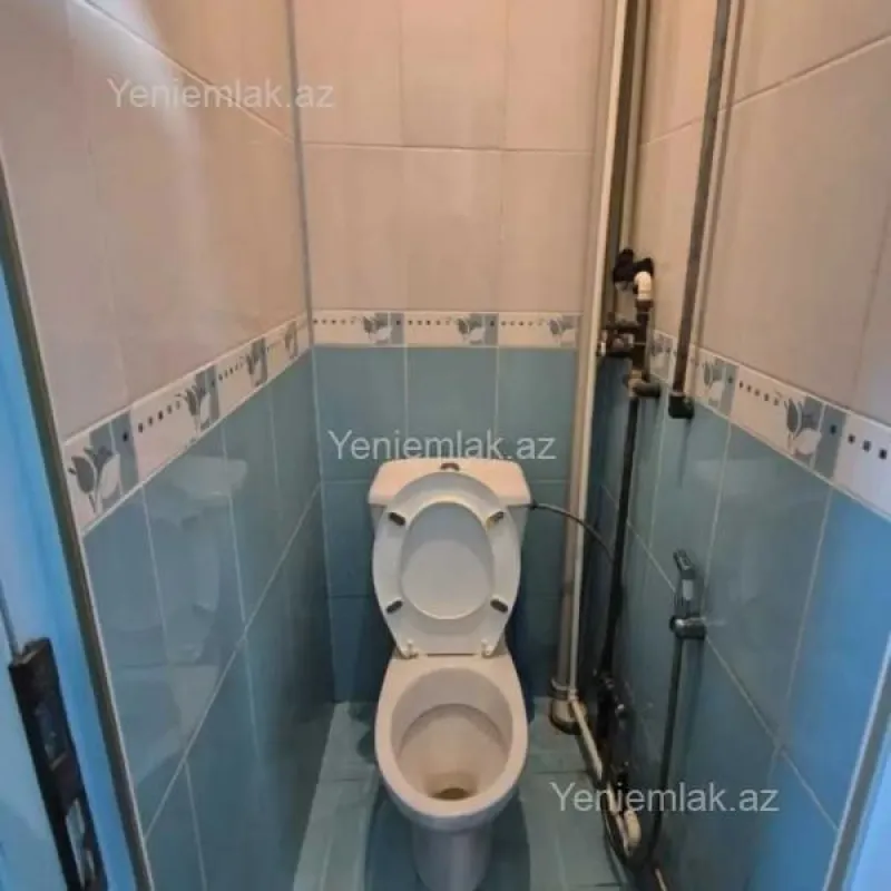 Satılır 4 otaqlı köhnə tikili 81 m²