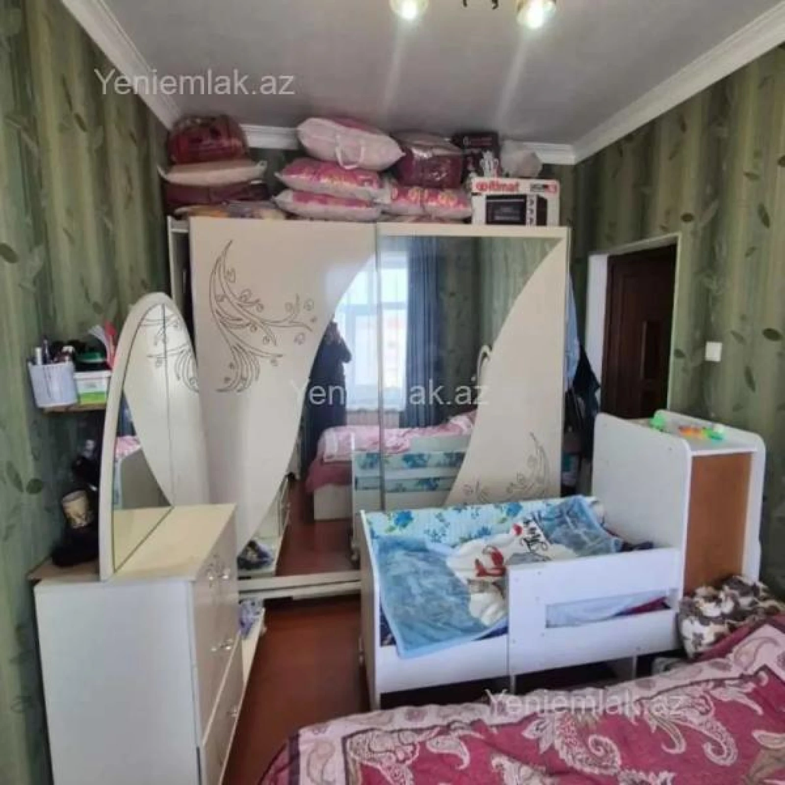 Satılır 4 otaqlı köhnə tikili 81 m²