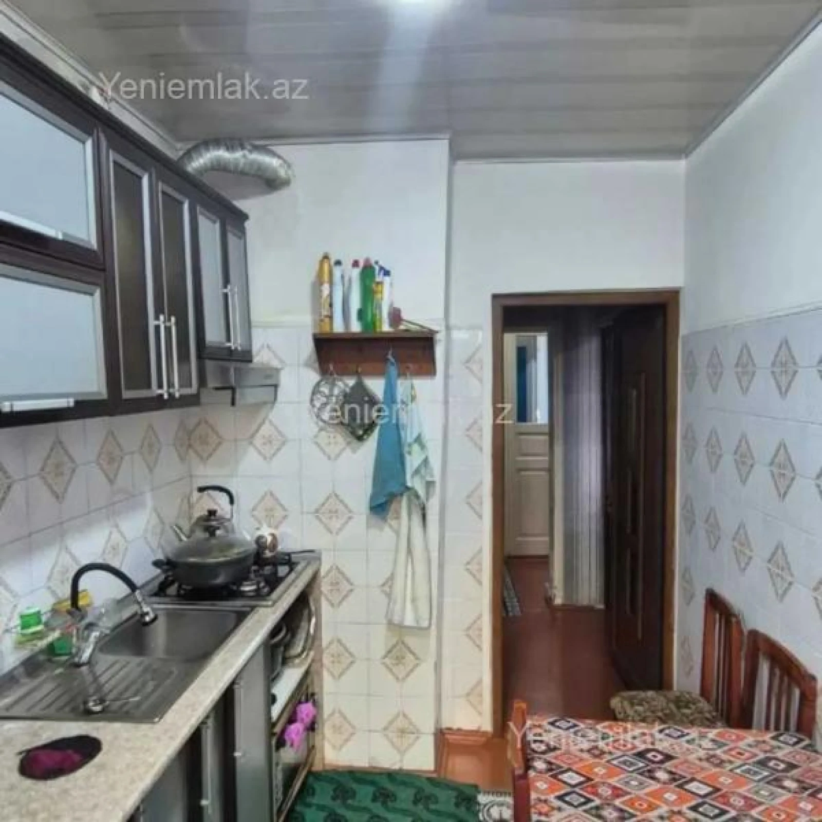Satılır 4 otaqlı köhnə tikili 81 m²