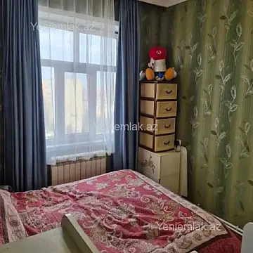 Satılır 4 otaqlı köhnə tikili 81 m²