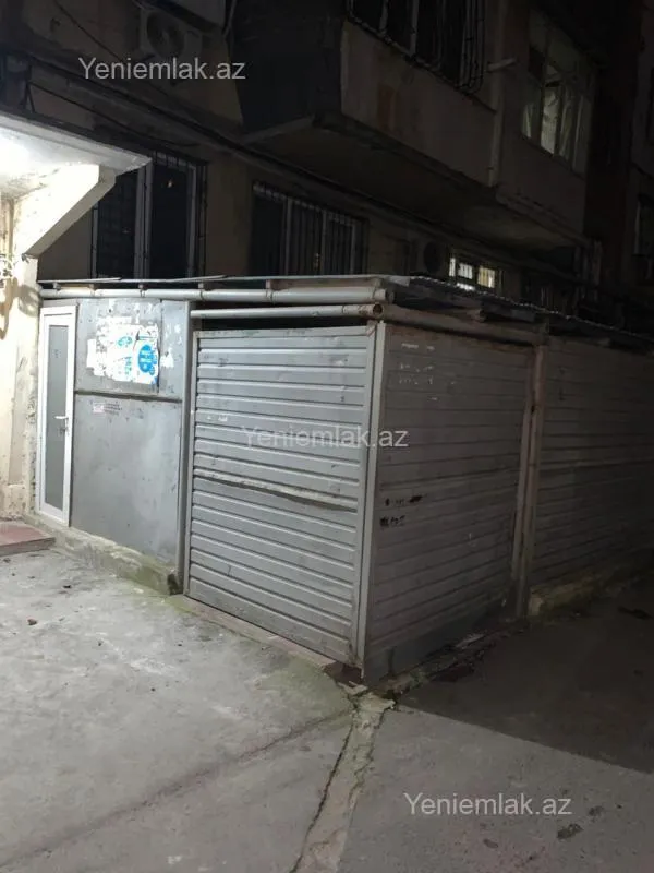 Satılır 2 otaqlı köhnə tikili 50 m²