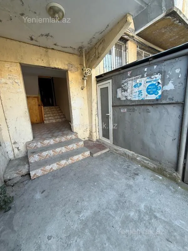 Satılır 2 otaqlı köhnə tikili 50 m²