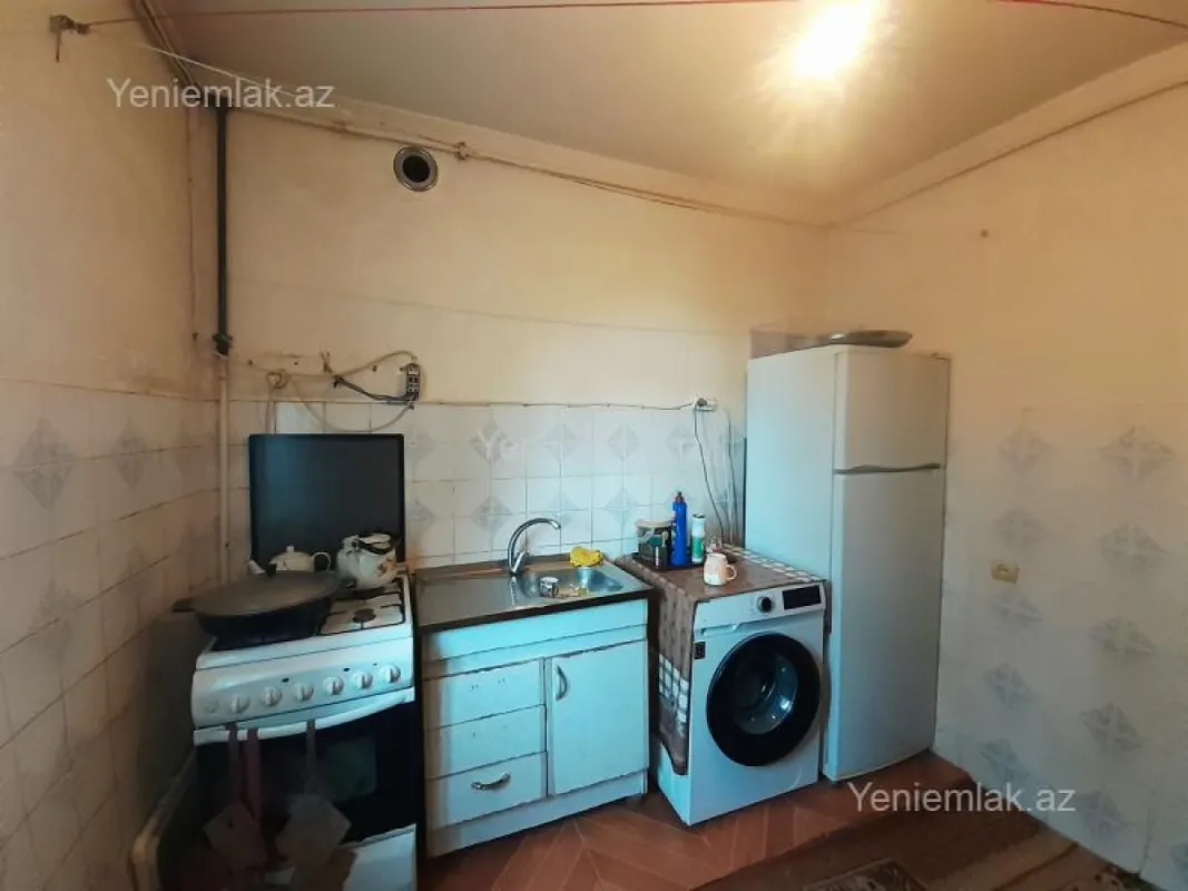 Satılır 3 otaqlı köhnə tikili 65 m²