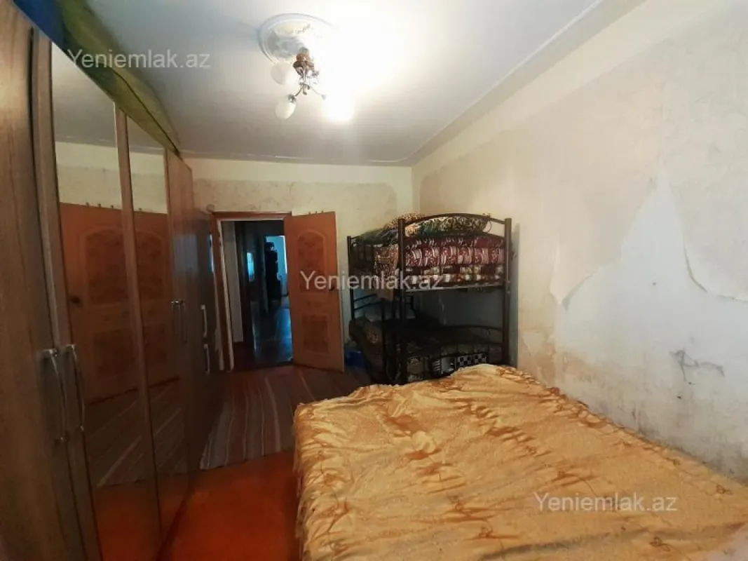 Satılır 3 otaqlı köhnə tikili 65 m²