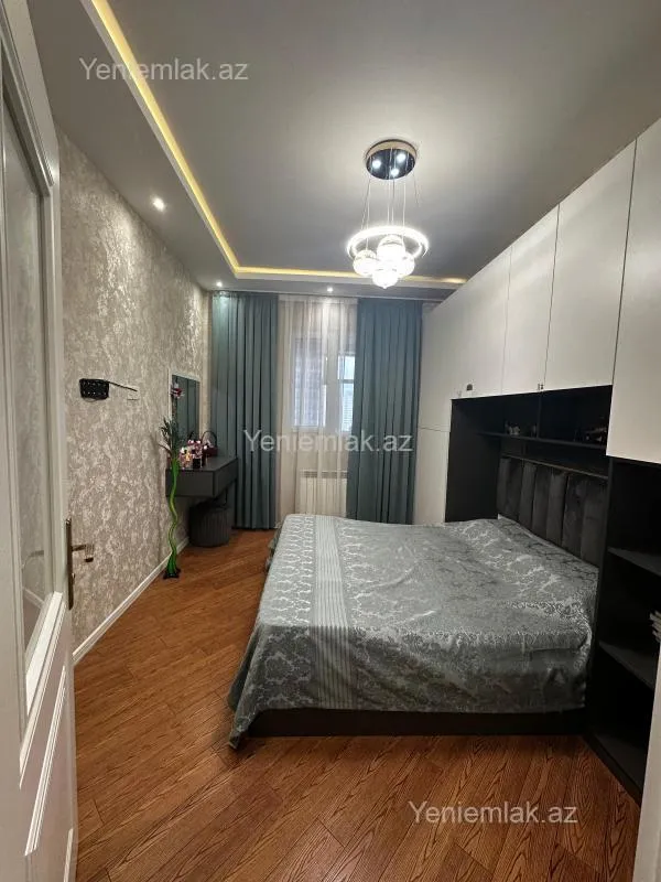 Satılır 2 otaqlı yeni tikili 60 m²