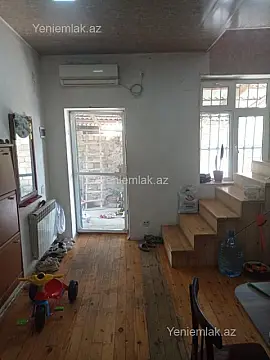 Satılır 6 otaqlı həyət evi 160 m²