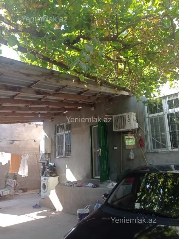Satılır 6 otaqlı həyət evi 160 m²