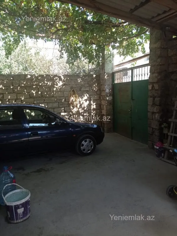 Satılır 6 otaqlı həyət evi 160 m²