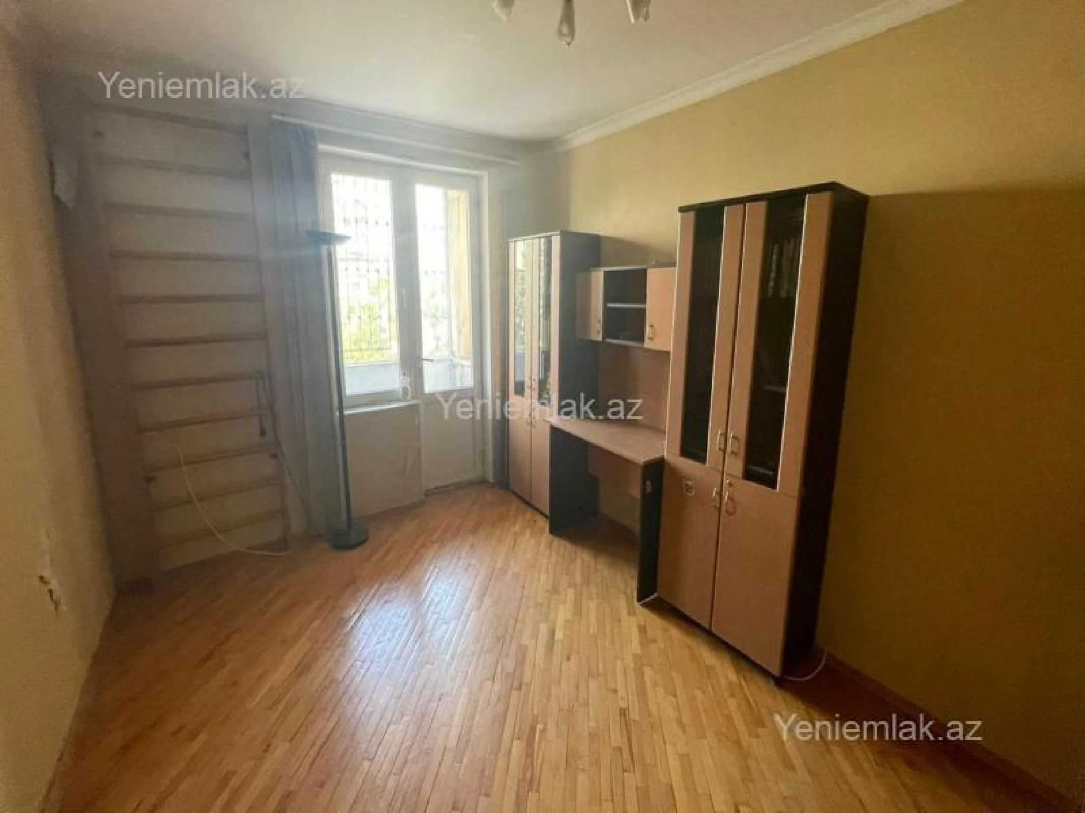 Satılır 3 otaqlı köhnə tikili 65 m²