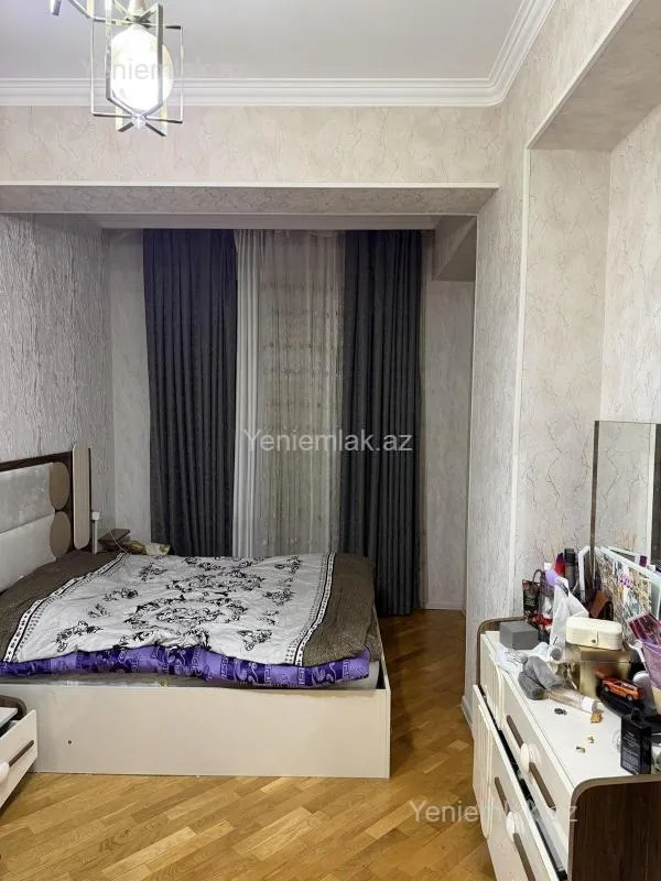 Satılır 3 otaqlı yeni tikili 120 m²