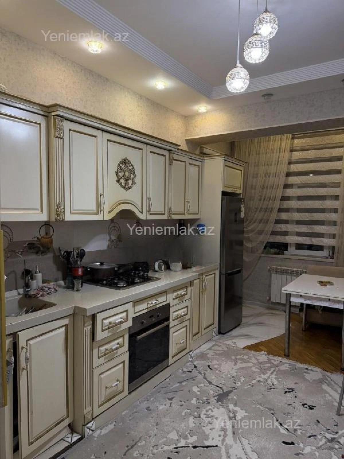 Satılır 3 otaqlı yeni tikili 120 m²