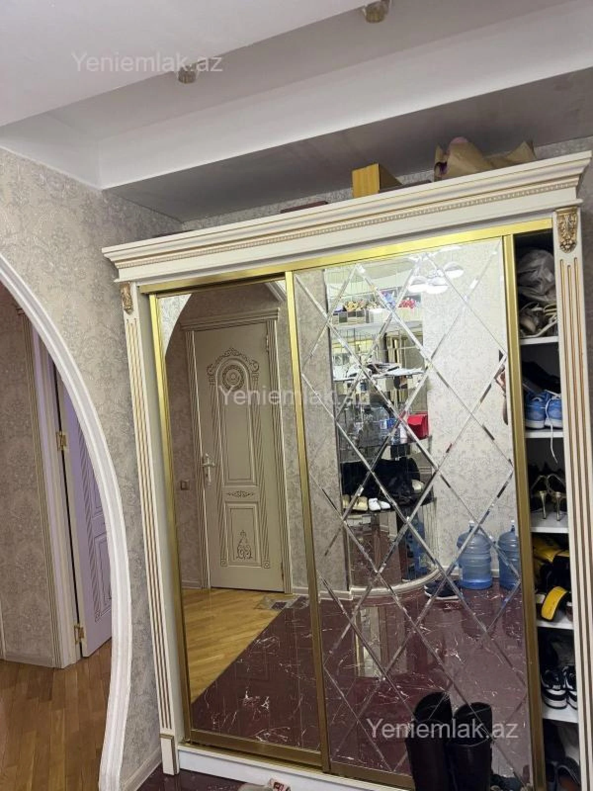 Satılır 3 otaqlı yeni tikili 120 m²