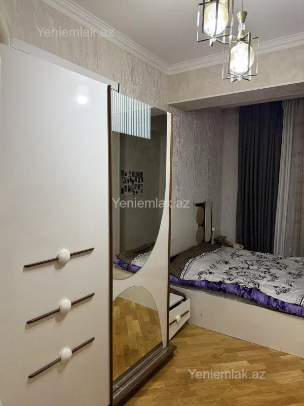 Satılır 3 otaqlı yeni tikili 120 m²