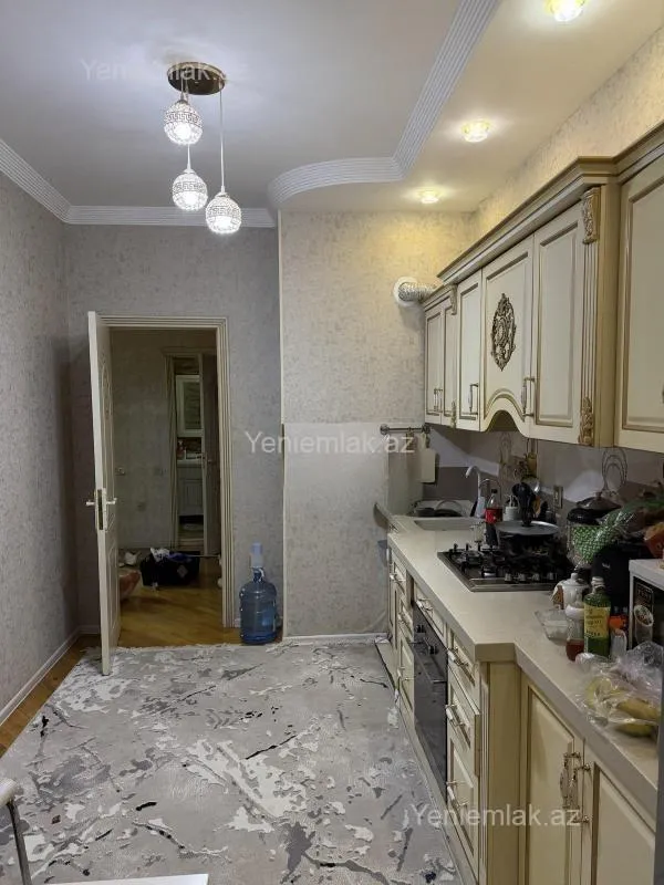 Satılır 3 otaqlı yeni tikili 120 m²