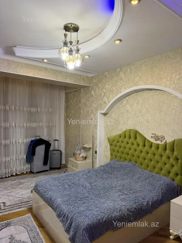 Satılır 3 otaqlı yeni tikili 120 m²