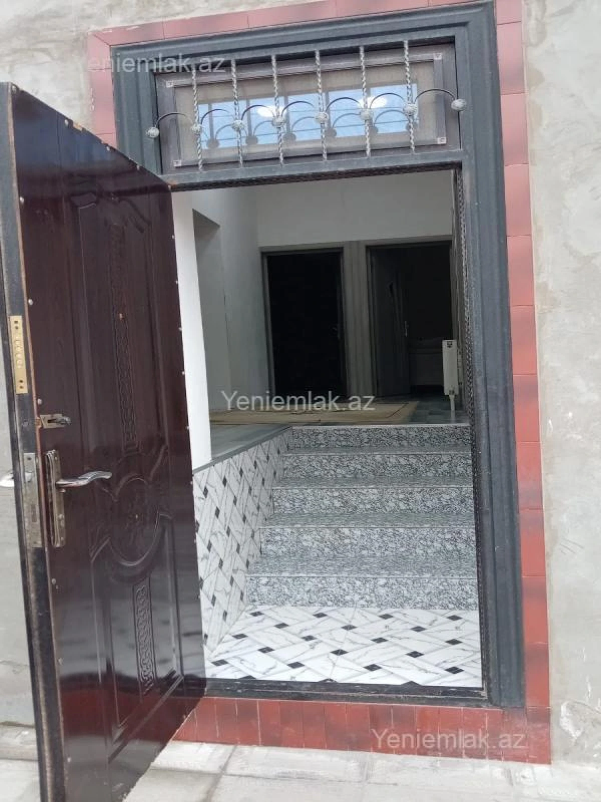 Satılır 4 otaqlı həyət evi 115 m²