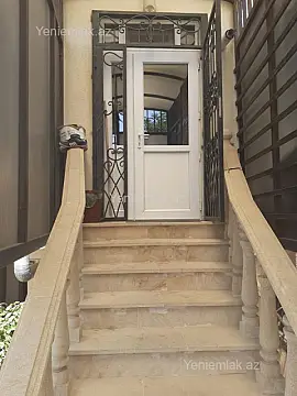 Satılır 4 otaqlı həyət evi 210 m²