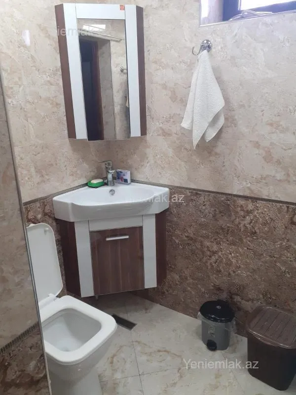 Satılır 4 otaqlı həyət evi 210 m²