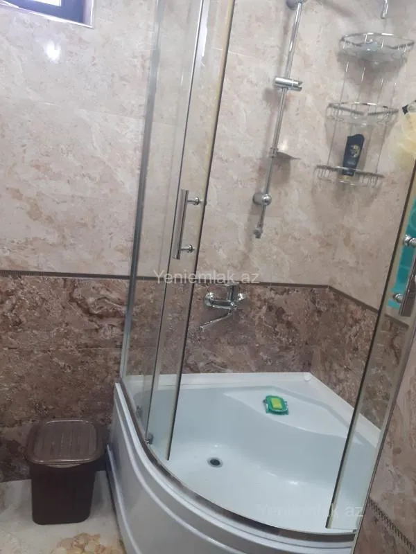 Satılır 4 otaqlı həyət evi 210 m²