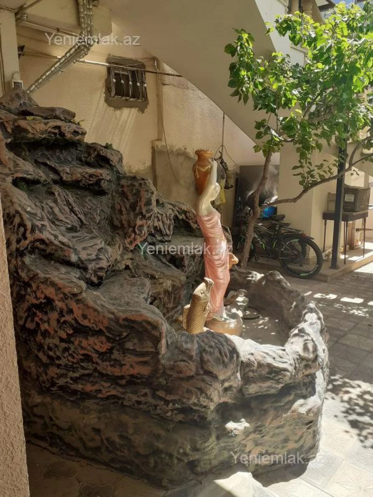 Satılır 4 otaqlı həyət evi 210 m²