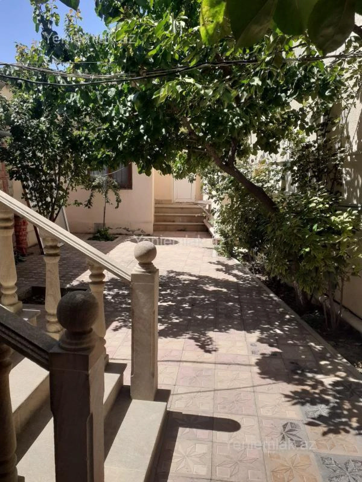 Satılır 4 otaqlı həyət evi 210 m²