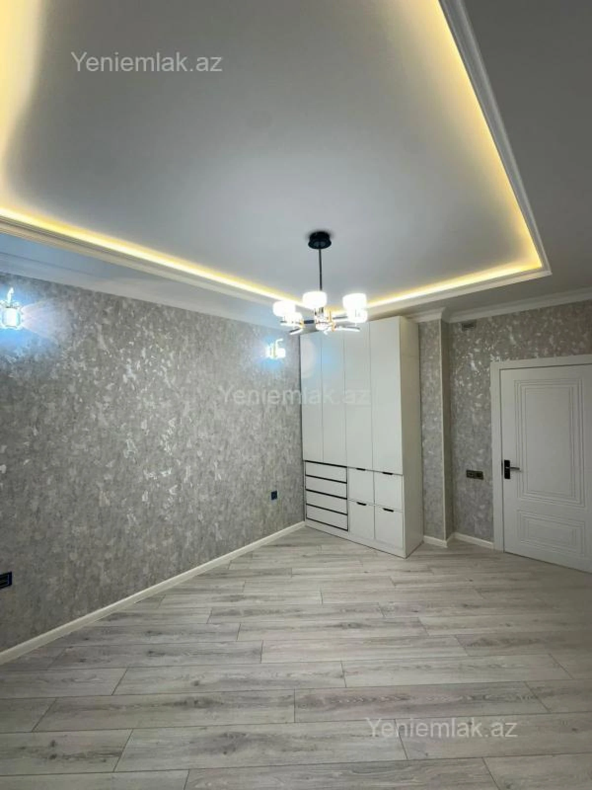 Satılır 3 otaqlı yeni tikili 85 m²