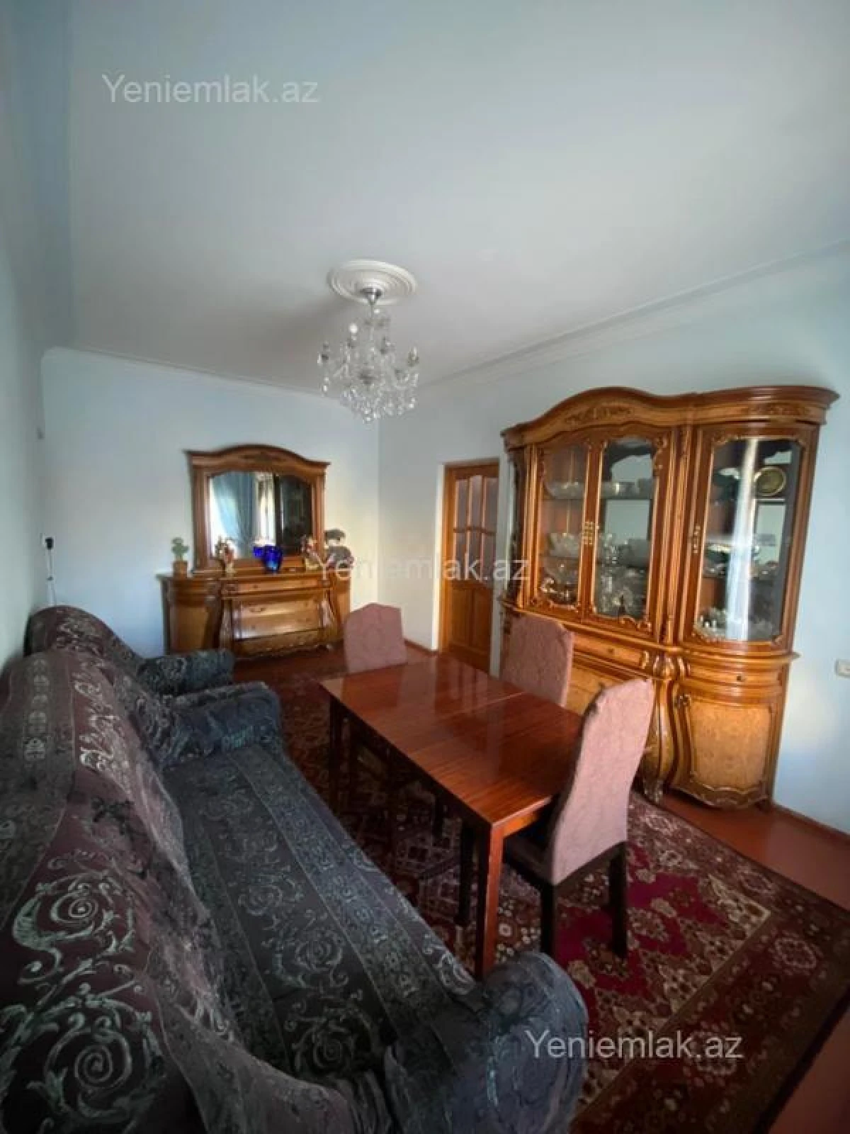 Satılır 5 otaqlı köhnə tikili 125 m²