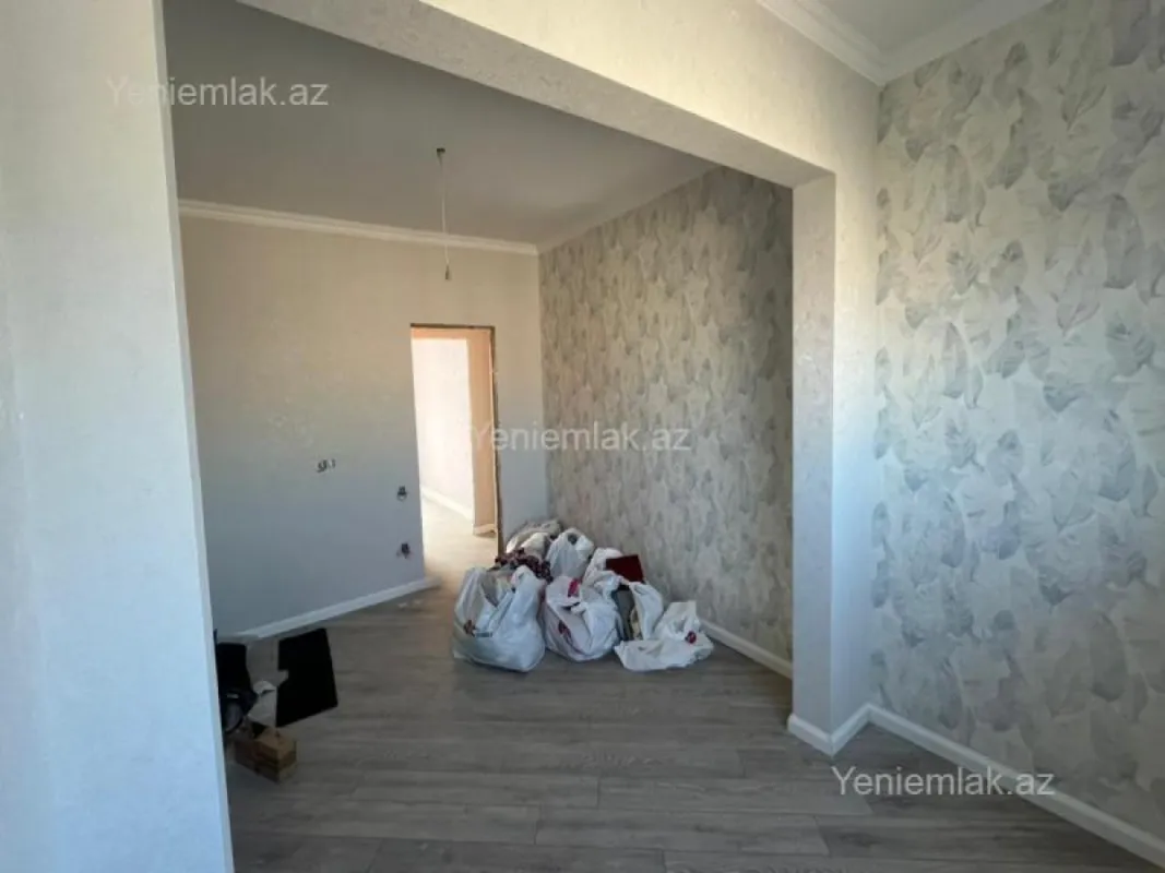 Satılır 5 otaqlı köhnə tikili 103 m²