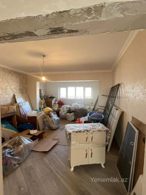 Satılır 5 otaqlı köhnə tikili 103 m²