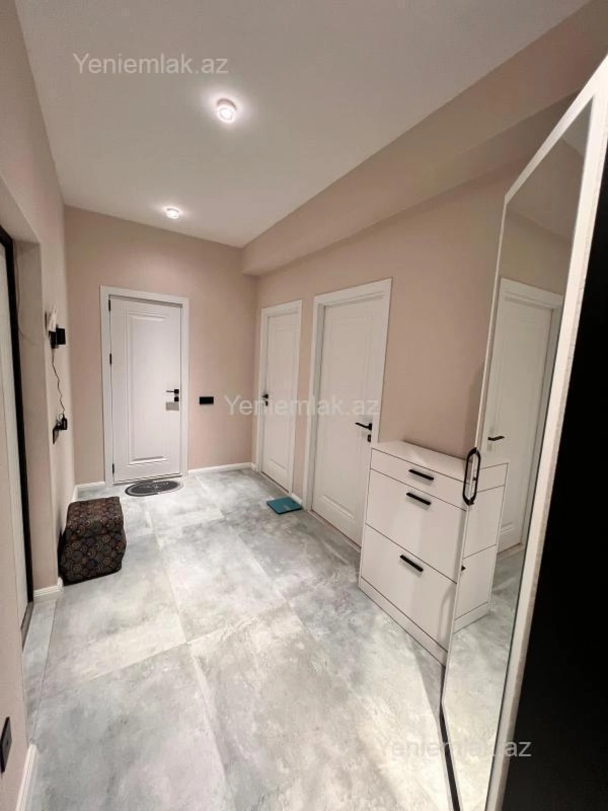 Satılır 3 otaqlı yeni tikili 78 m²