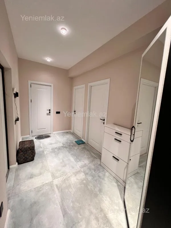 Satılır 3 otaqlı yeni tikili 78 m²