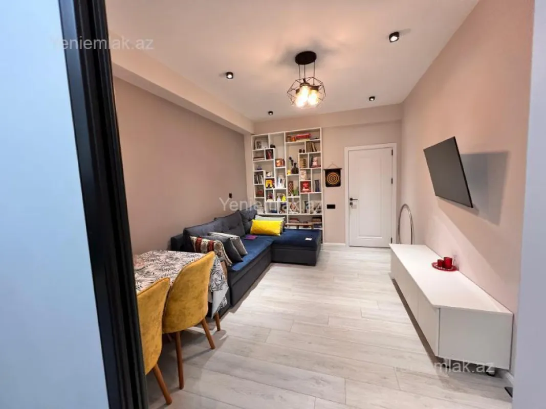 Satılır 3 otaqlı yeni tikili 78 m²