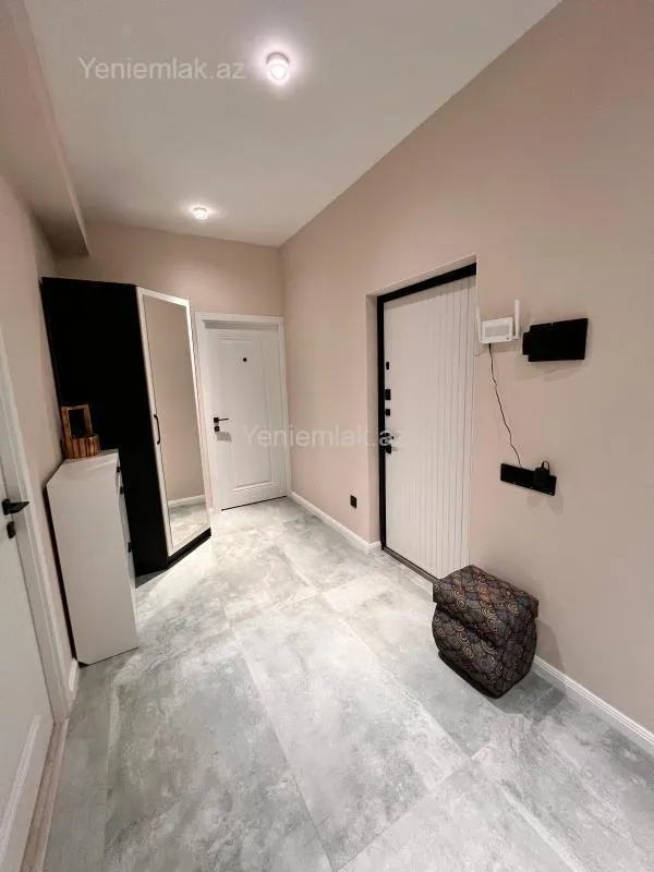 Satılır 3 otaqlı yeni tikili 78 m²