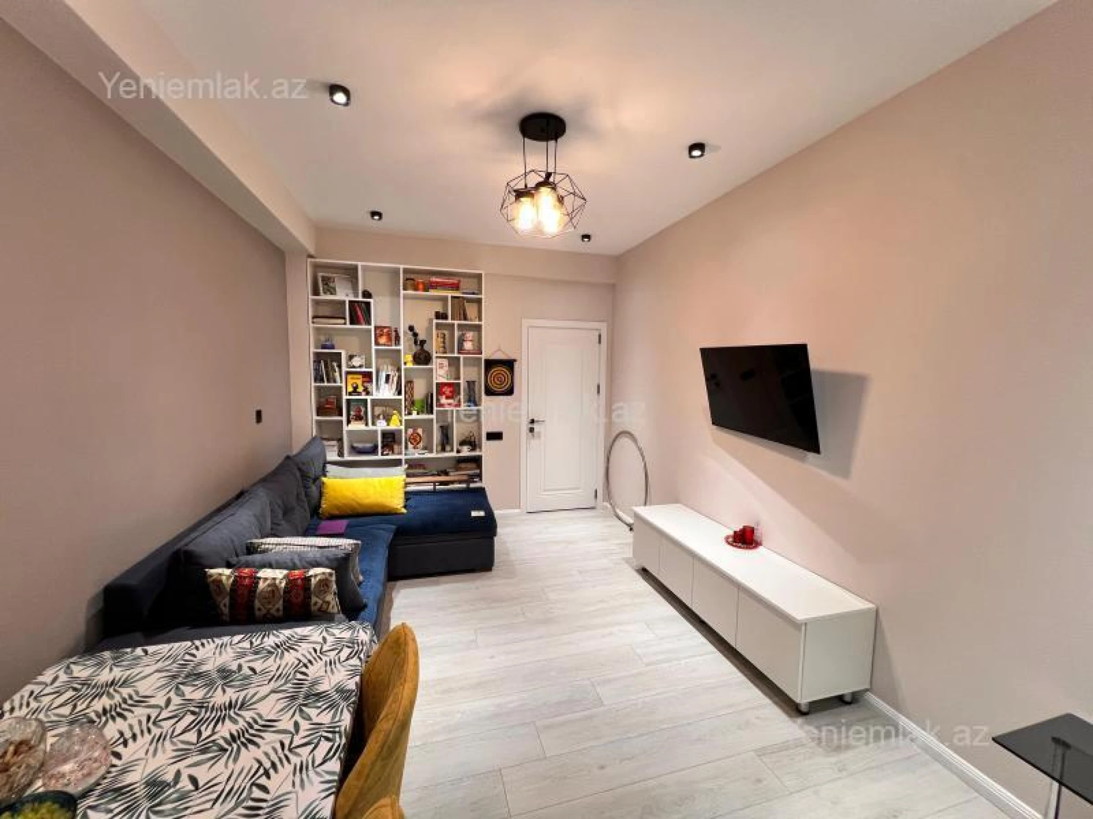 Satılır 3 otaqlı yeni tikili 78 m²