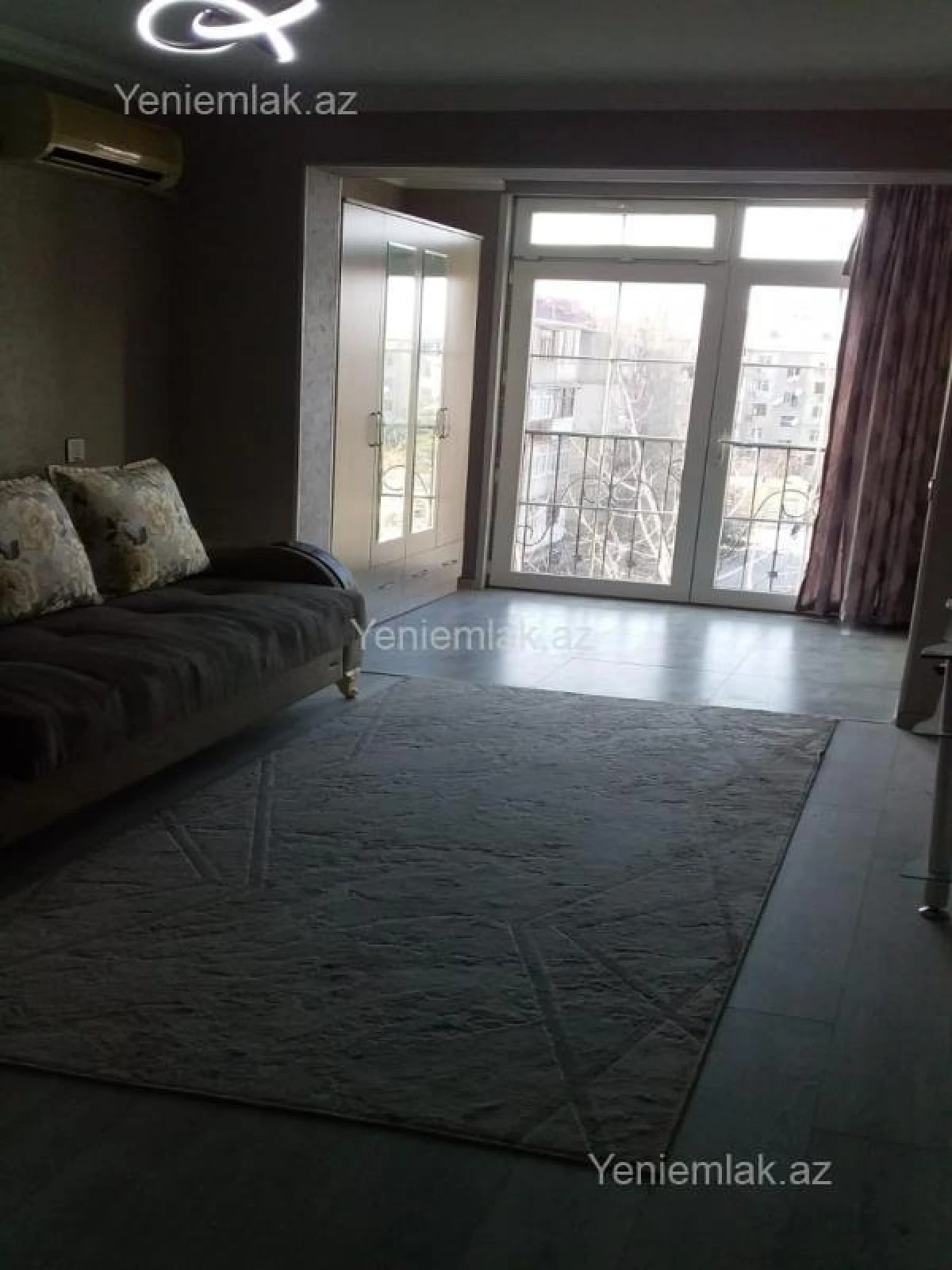 Satılır 2 otaqlı köhnə tikili 54 m²