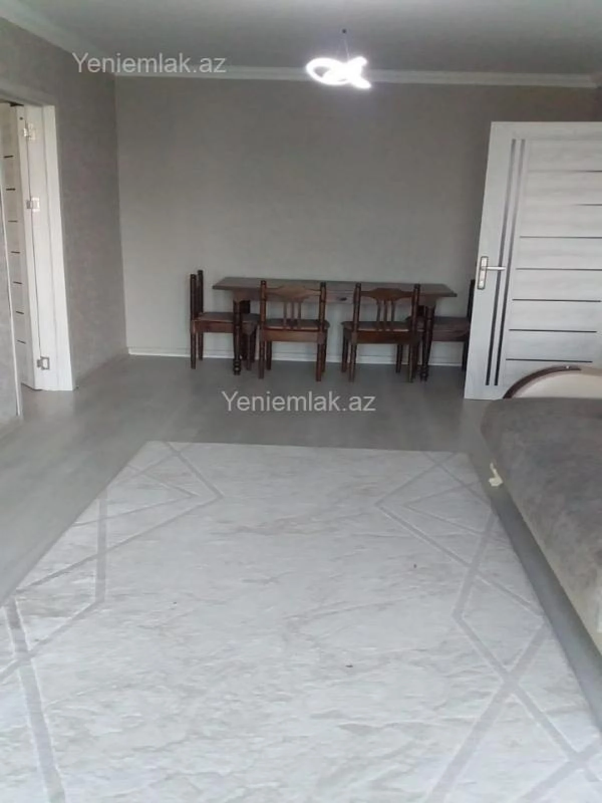 Satılır 2 otaqlı köhnə tikili 54 m²