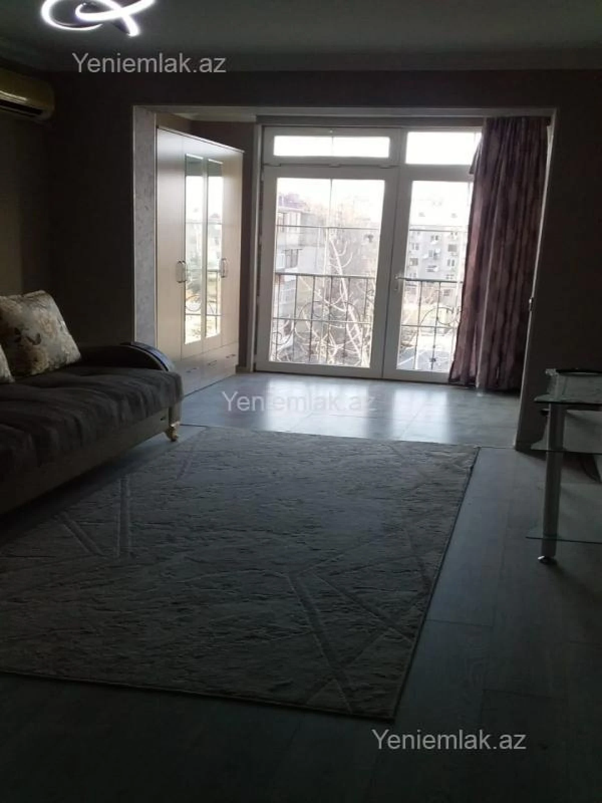 Satılır 2 otaqlı köhnə tikili 54 m²