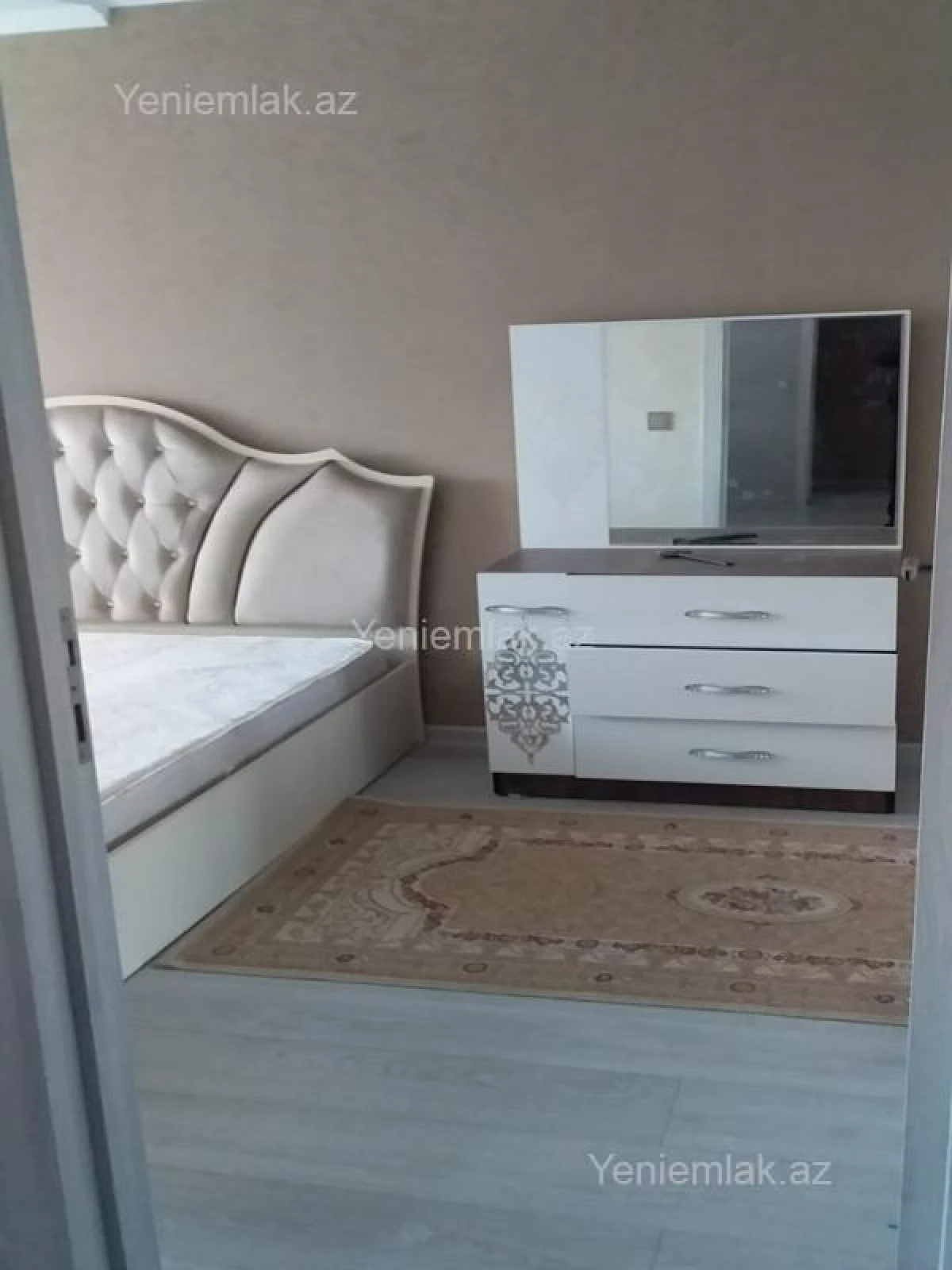 Satılır 2 otaqlı köhnə tikili 54 m²
